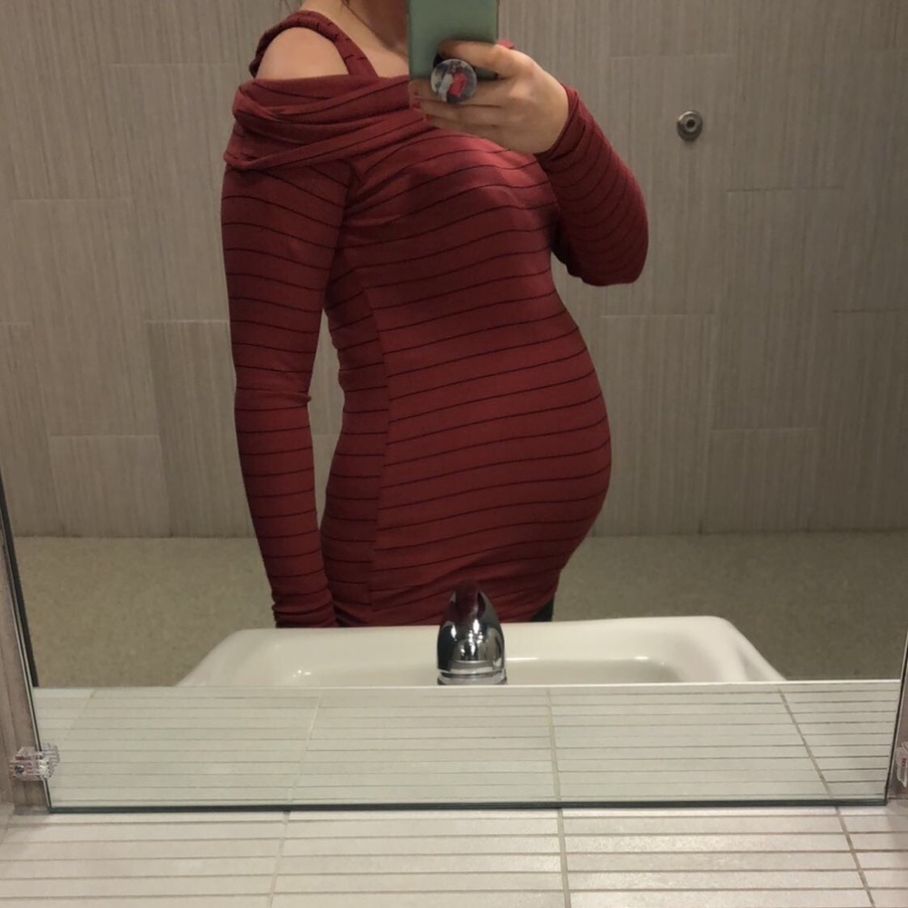 Motherhood Maternity fitted long sleeve shirt